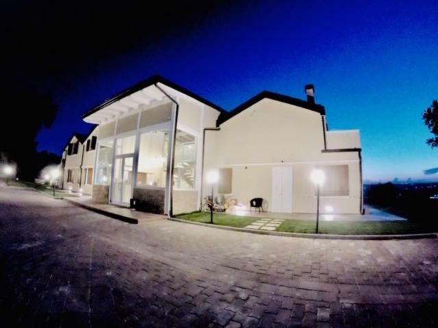 Agriturismo Tenuta Villa Catena Paglieta Exterior photo